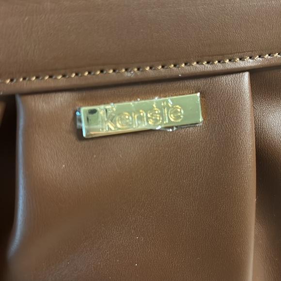 NWT Kensie dark cognac crossbody - Picture 3 of 6